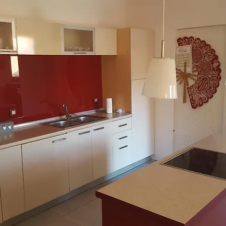 Апартаменты President Apartman *